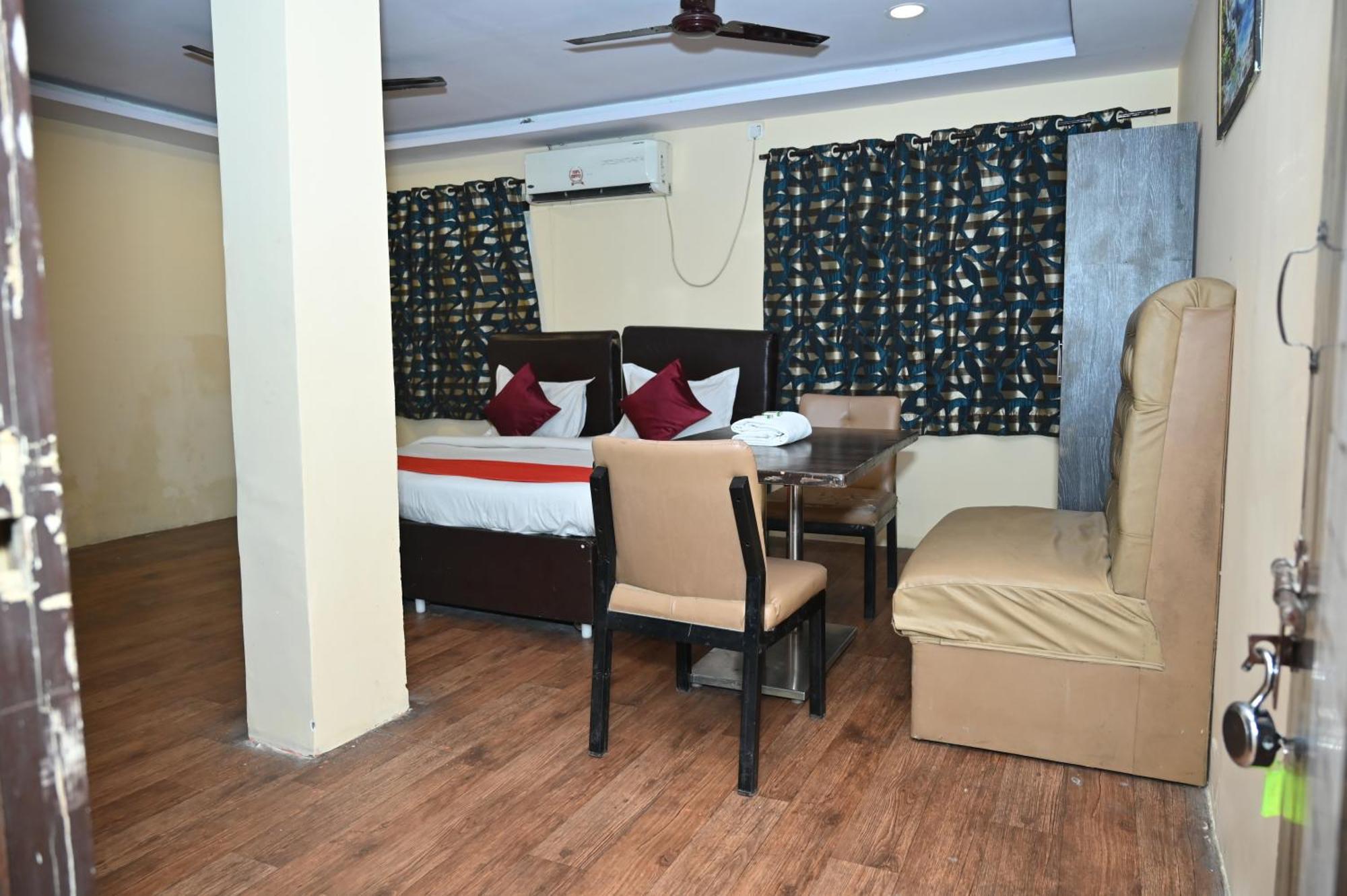 היידראבד Hotel Ankitha Grand מראה חיצוני תמונה